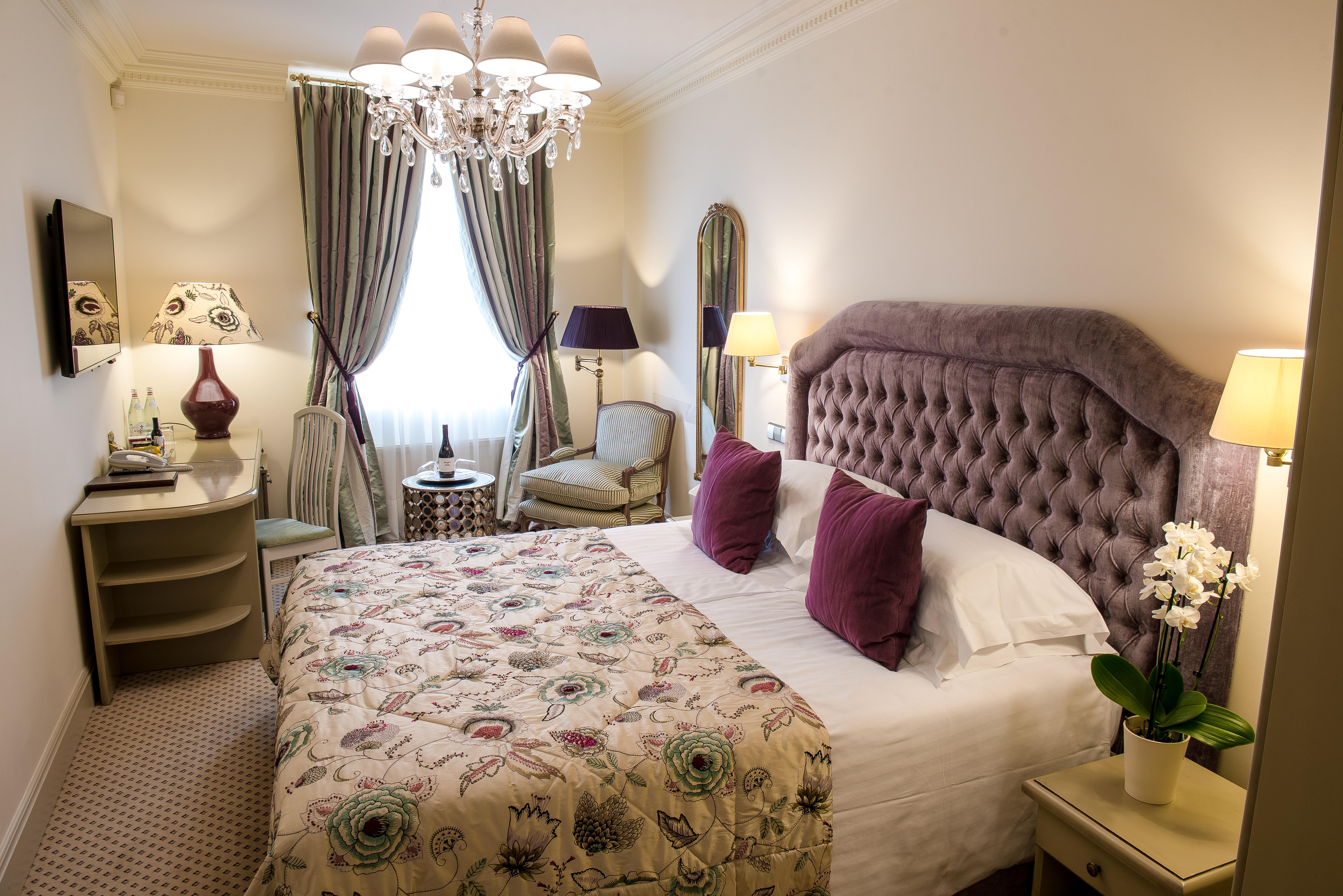Narutis - Small Luxury Of The World Hotel Vilna